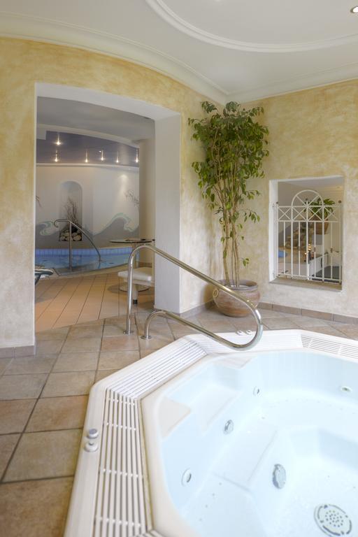 Hotel Zum Jungen Roemer Radstadt Kültér fotó