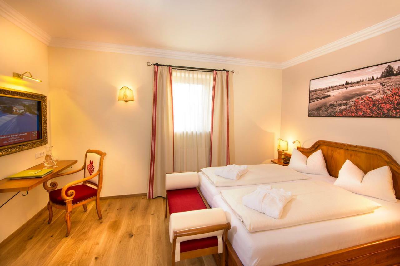 Hotel Zum Jungen Roemer Radstadt Kültér fotó